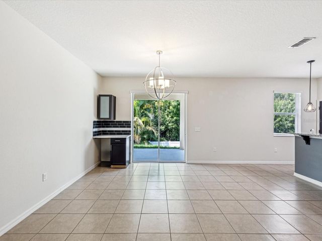 11525 SOUTHERN CREEK DRIVE, Gibsonton, FL 33534