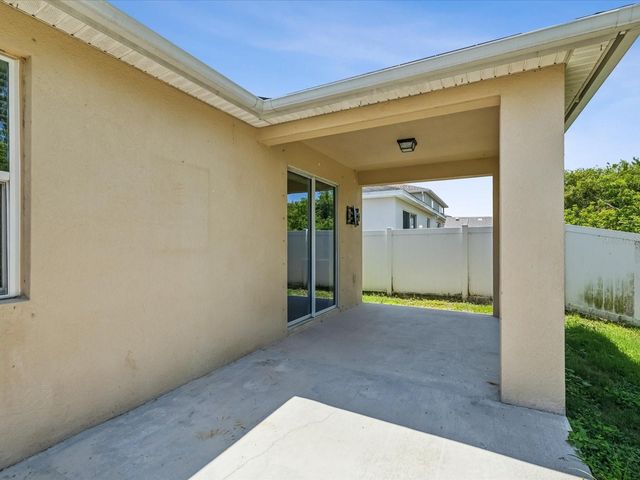 11525 SOUTHERN CREEK DRIVE, Gibsonton, FL 33534