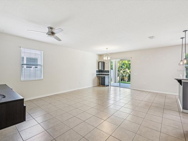 11525 SOUTHERN CREEK DRIVE, Gibsonton, FL 33534