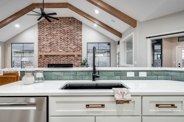 1613 W Rockhill Pl, Andover, KS 67002