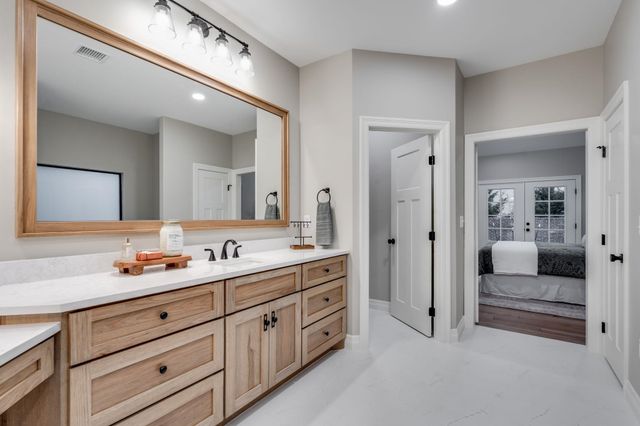 1613 W Rockhill Pl, Andover, KS 67002