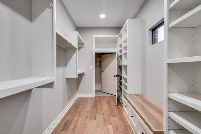 1613 W Rockhill Pl, Andover, KS 67002