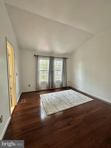 6046 JOUST LN, Alexandria, VA 22315