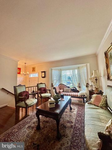 6046 JOUST LN, Alexandria, VA 22315