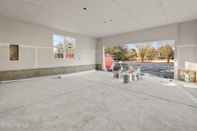 136 S Middleton Drive NW, Calabash, NC 28467