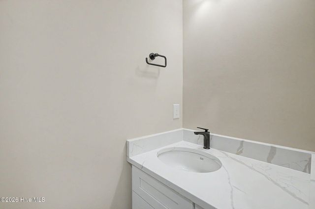 136 S Middleton Drive NW, Calabash, NC 28467