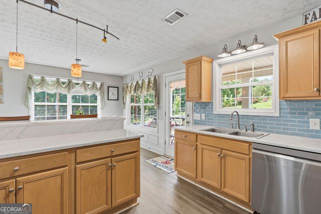 327 Tallassee Lane, Statham, GA 30666