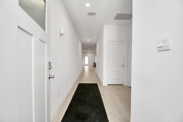 1674 Westway Drive, Fresno, TX 77545