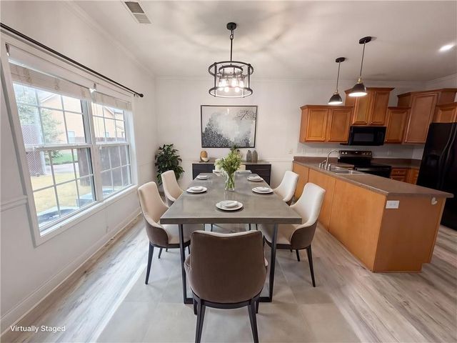 2559 Oakleaf Ridge, Lithonia, GA 30058