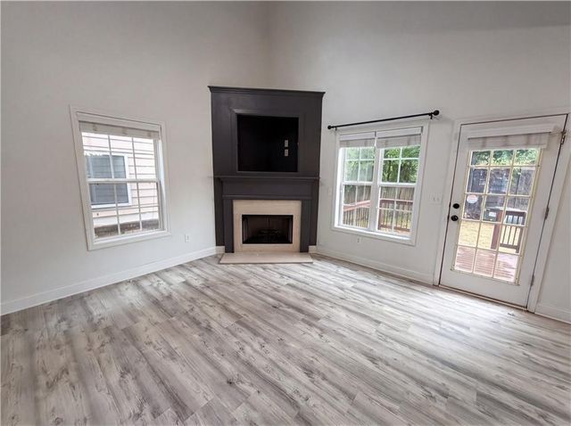 2559 Oakleaf Ridge, Lithonia, GA 30058