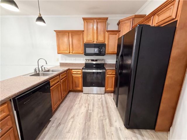 2559 Oakleaf Ridge, Lithonia, GA 30058