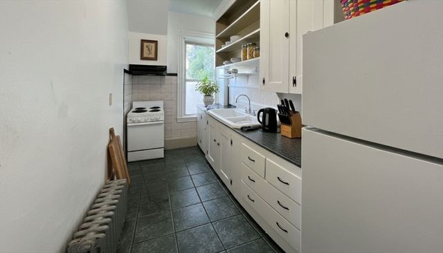 14 Tappan Ave 2F, Attleboro, MA 02703