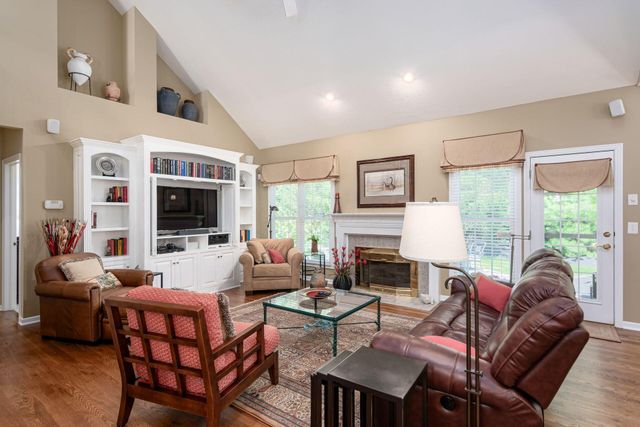 6218 Muirloch Court N, Dublin, OH 43017