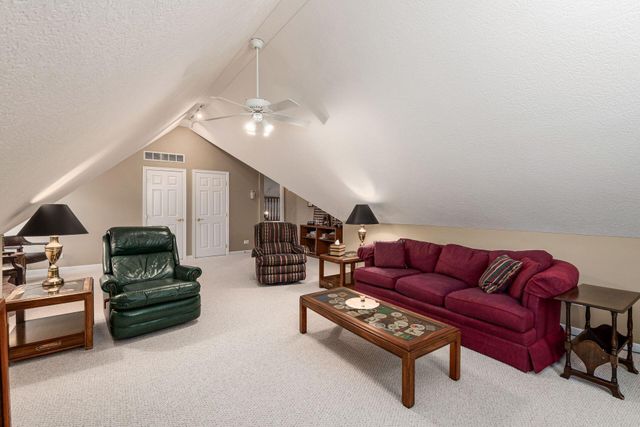 6218 Muirloch Court N, Dublin, OH 43017