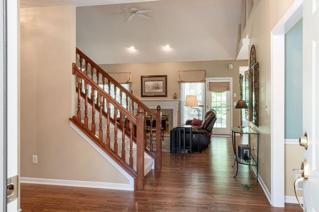 6218 Muirloch Court N, Dublin, OH 43017
