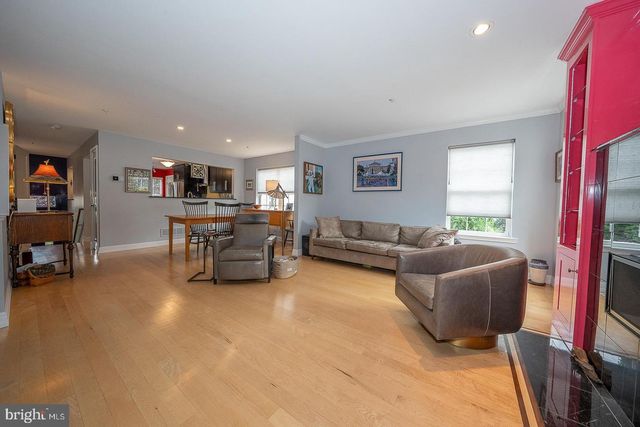 111 MERION AVE, West Conshohocken, PA 19428