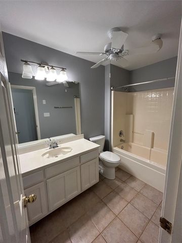 4133 Boulder Park Drive, Fort Worth, TX 76040