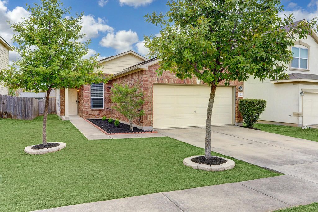11108 Helms Deep DR, Austin, TX 78754