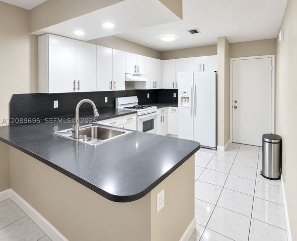 18155 SW 138th Pl, Miami, FL 33177