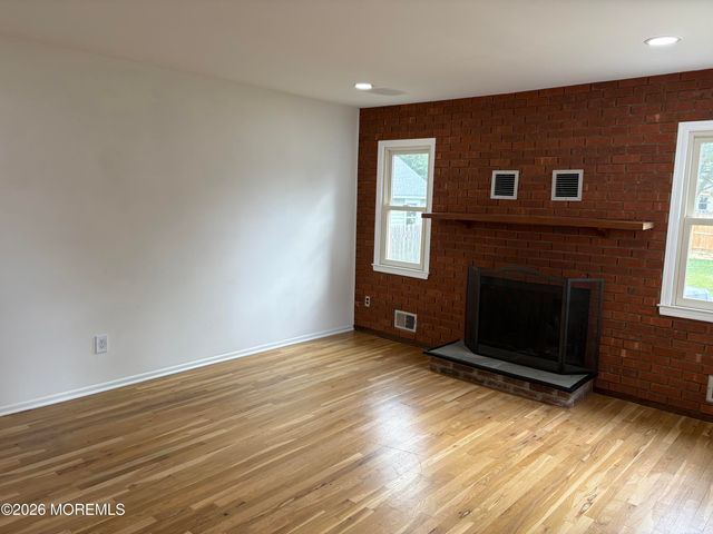 19 Lennox Avenue, Rumson, NJ 07760