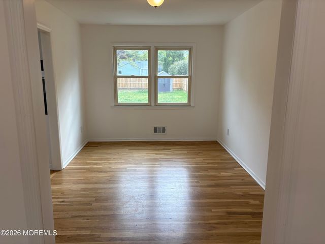 19 Lennox Avenue, Rumson, NJ 07760
