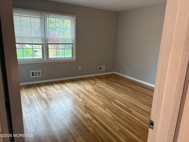 19 Lennox Avenue, Rumson, NJ 07760