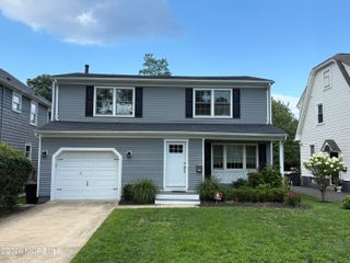 19 Lennox Avenue, Rumson, NJ 07760