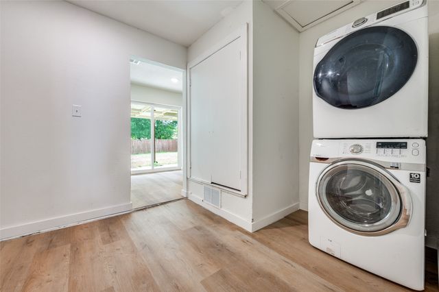 2014 Laurel Oaks Drive, Irving, TX 75060