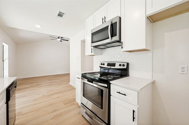 2014 Laurel Oaks Drive, Irving, TX 75060