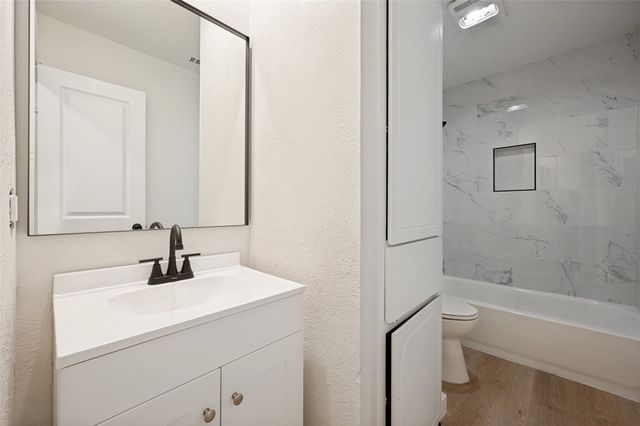 2014 Laurel Oaks Drive, Irving, TX 75060