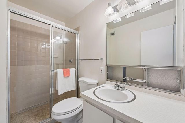 19 S 1st Street B202, Minneapolis, MN 55401