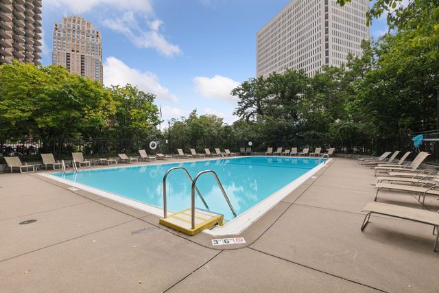 19 S 1st Street B202, Minneapolis, MN 55401