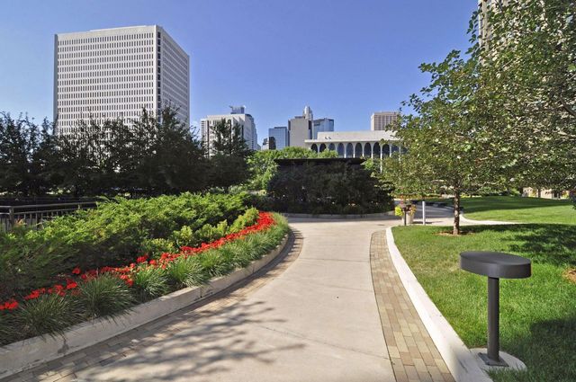 19 S 1st Street B202, Minneapolis, MN 55401
