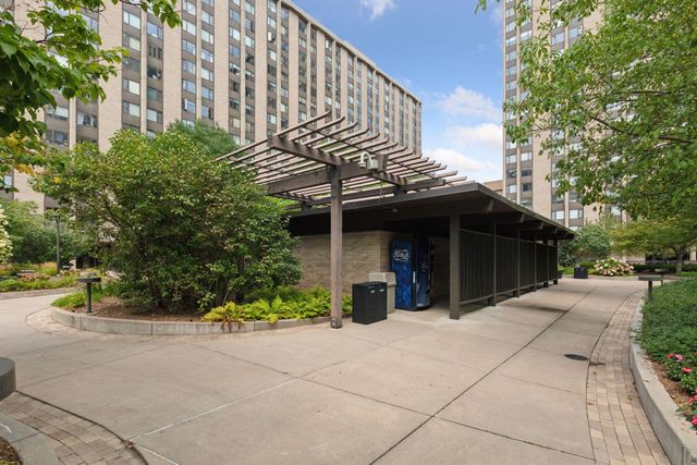 19 S 1st Street B202, Minneapolis, MN 55401