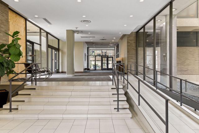 19 S 1st Street B202, Minneapolis, MN 55401