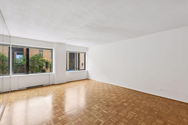 19 S 1st Street B202, Minneapolis, MN 55401