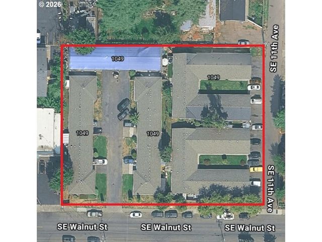 1049 Se WALNUT St, Hillsboro, OR 97123
