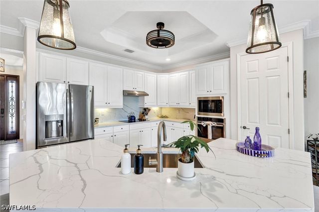 28691 Derry CT, Bonita Springs, FL 34135