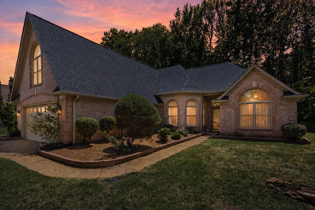10475 JUNEAU WAY, Collierville, TN 38017