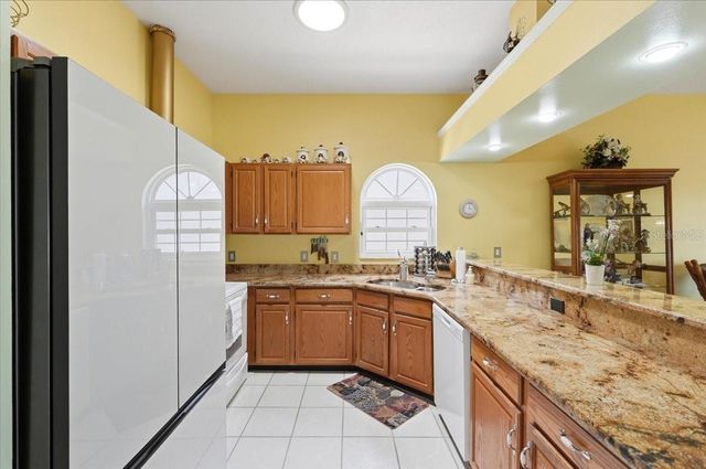 5767 SANDPIPERS DRIVE, Lakeland, FL 33809