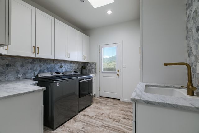 14 Basketweaver Court, Placitas, NM 87043