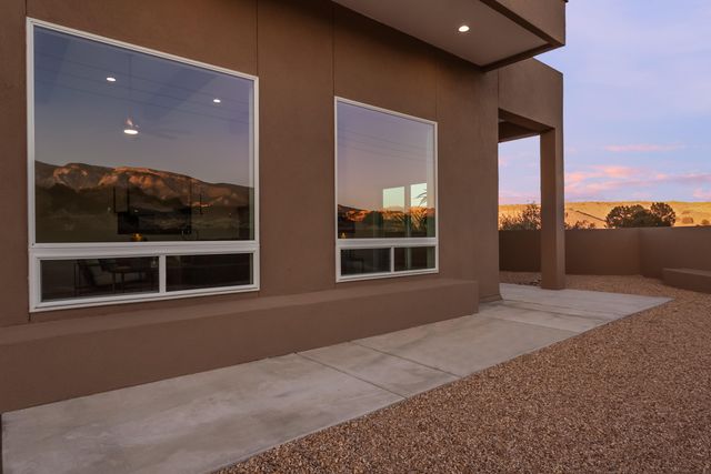 14 Basketweaver Court, Placitas, NM 87043