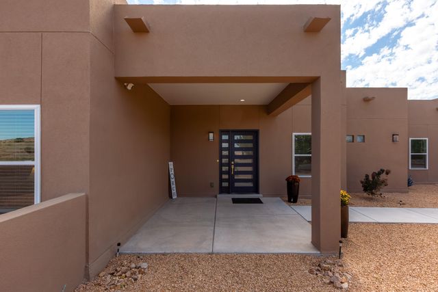 14 Basketweaver Court, Placitas, NM 87043