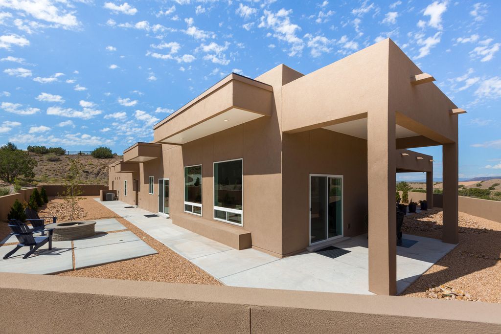 Image 45 of property listing at 14 Basketweaver Court, Placitas, NM 87043