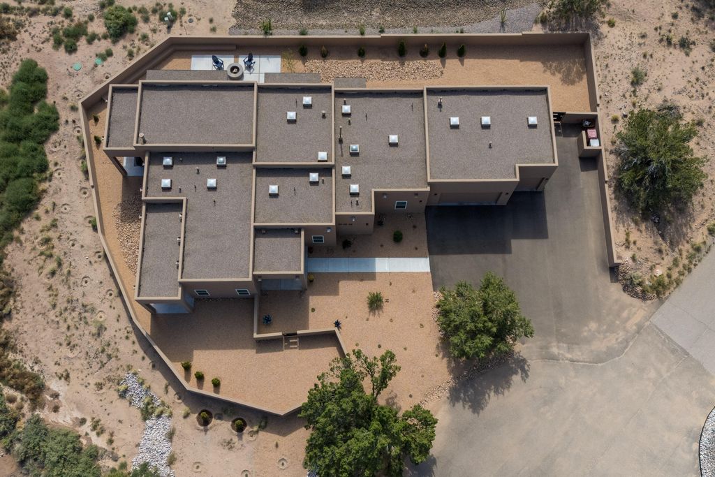 Image 52 of property listing at 14 Basketweaver Court, Placitas, NM 87043