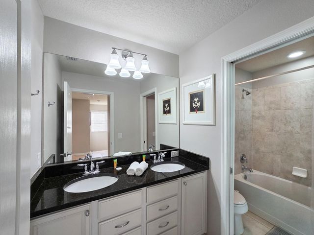 2006 MAJORCA DRIVE, Kissimmee, FL 34747