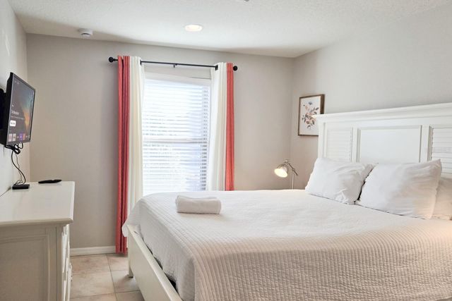 2006 MAJORCA DRIVE, Kissimmee, FL 34747