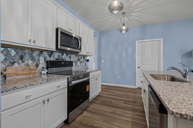 1229 Woodhouse Dr, Ash, NC 28420
