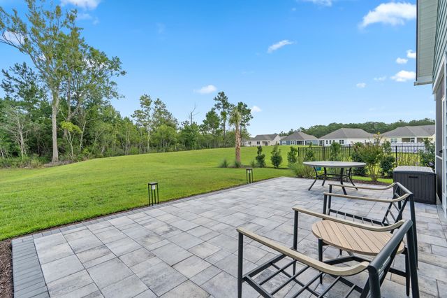 1229 Woodhouse Dr, Ash, NC 28420