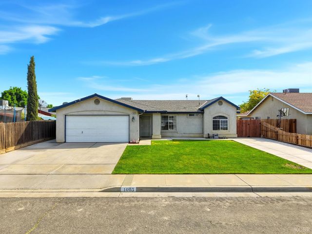 1003 Edison Drive, Hanford, CA 93230